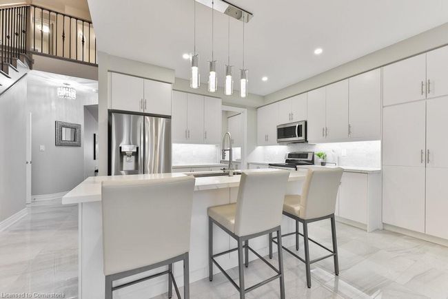 11 Mill Stone Terr, House other with 4 bedrooms, 4 bathrooms and 4 parking in Waterdown ON | Image 6