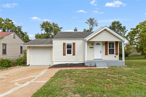 10591 Clarendon Ave, Saint Louis, MO, 63114-1005 | Card Image