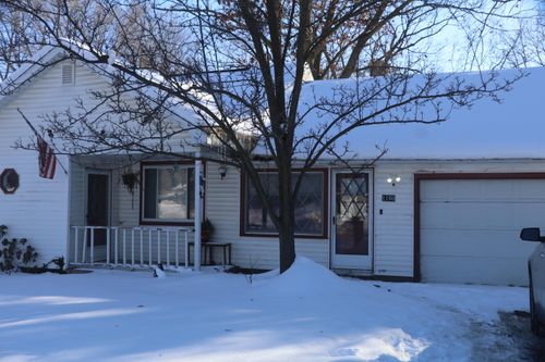 1160 60th St Se, Kentwood, MI, 49508-7056 | Card Image