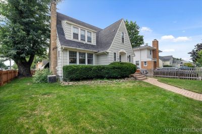 84 S Melrose Avenue, House other with 3 bedrooms, 1 bathrooms and 2 parking in Elgin IL | Image 2