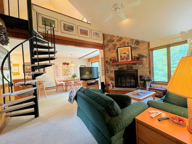 4F - 34 Sugar Brook Rd, Condo with 3 bedrooms, 3 bathrooms and null parking in Peru VT | Image 6