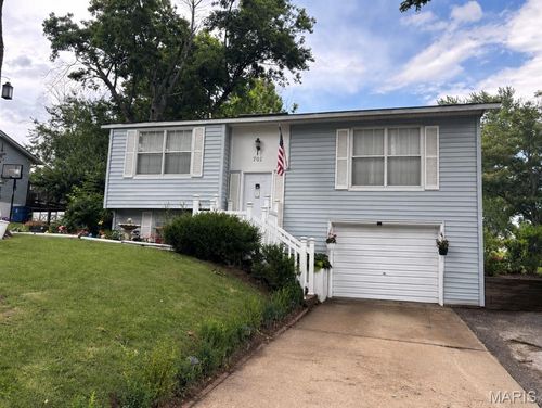 701 Valley View Dr, Bethalto, IL, 62010-1145 | Card Image