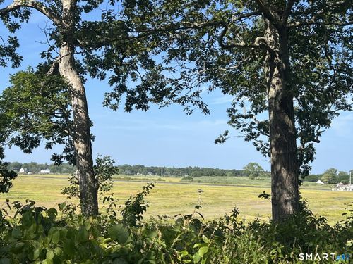 194 Chaffinch Island Rd, Guilford, CT, 06437-3207 | Card Image