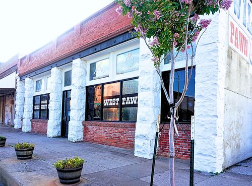 117 E Houston St, Sherman, TX, 75090-5907 | Card Image