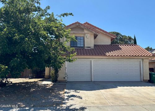 36905 Pond Ave, Palmdale, CA, 93550-7939 | Card Image