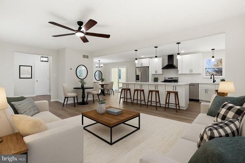 3900 Blue Hill Rd, HANOVER, PA, 17331-8556 | Card Image