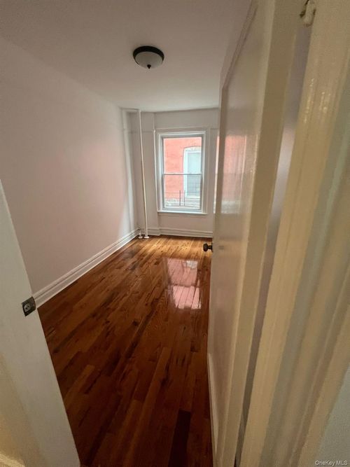 4-1129 Noble Ave, Bronx, NY, 10472-4569 | Card Image