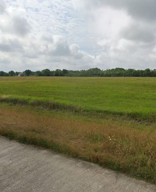 507 Chuckwagon Trl, Angleton, TX, 77515-6088 | Card Image