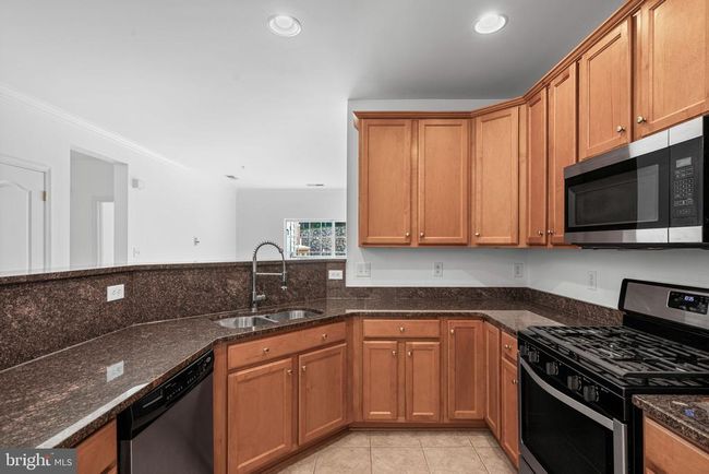 UNIT-203 - 9713 Handerson Pl, Condo with 2 bedrooms, 2 bathrooms and null parking in MANASSAS PARK VA | Image 9