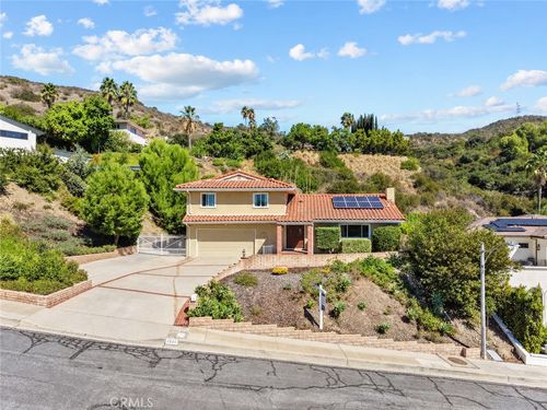 2420 Delisle Ct, Glendale, CA, 91208-2210 | Card Image
