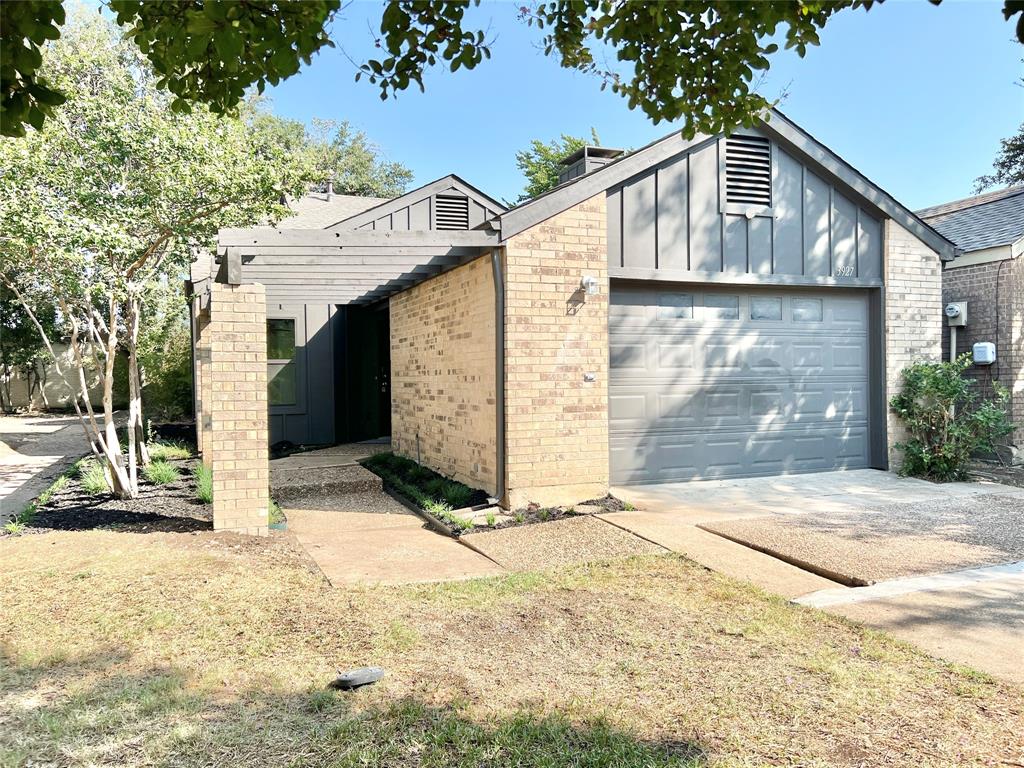 Rosser Sq, Dallas, TX 75244