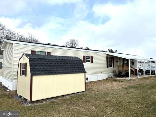 135 Hillside Dr, Howard, PA, 16841-2617 | Card Image