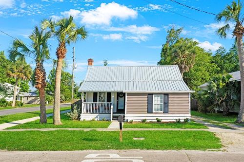 230 7th St, Port St. Joe, FL, 32456-1701 | Card Image