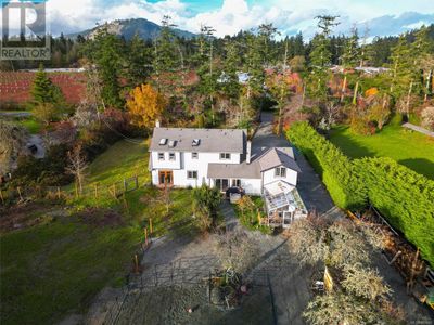 931 Clayton Rd, House other with 4 bedrooms, 3 bathrooms and 10 parking in North Saanich BC | Image 3