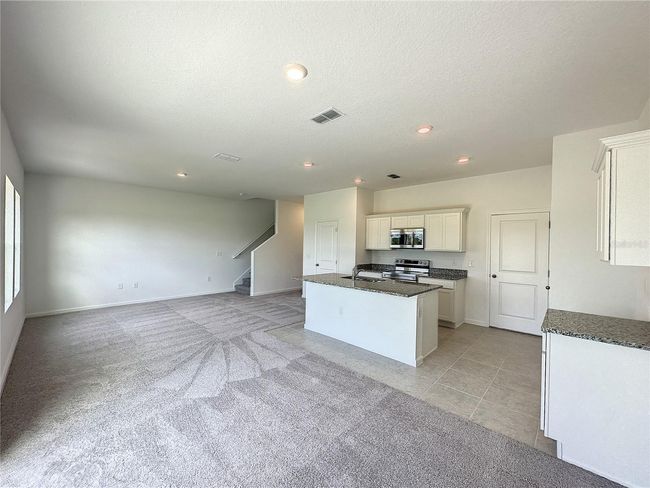 2228 Bear Peak Rd, House other with 3 bedrooms, 3 bathrooms and null parking in MINNEOLA FL | Image 7