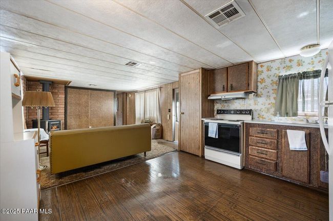 Kitchen | Image 7