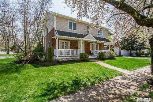 204 Margaret Blvd, Merrick, NY, 11566-3215 | Card Image