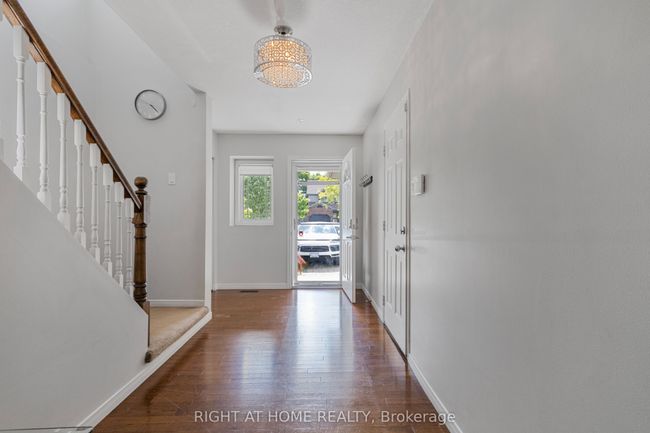 82 Rossmore Crt, House other with 3 bedrooms, 2 bathrooms and 2 parking in London ON | Image 19