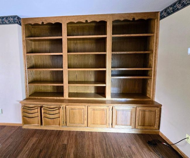 Custom made living room book shelf | Image 19