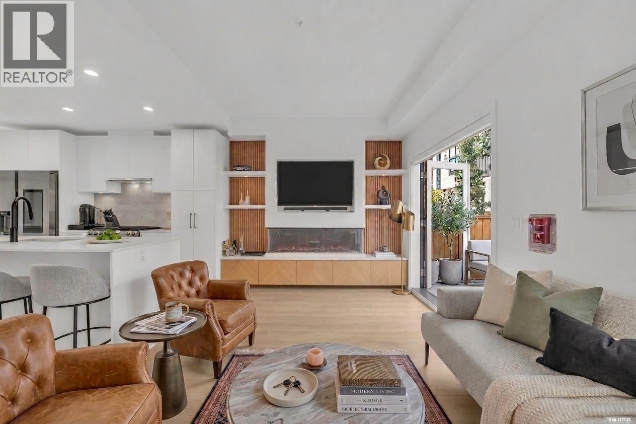 Residential in North Vancouver 4
