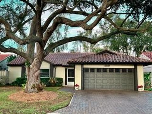 559 Quintana Pl Ne, ST PETERSBURG, FL, 33703-3102 | Card Image