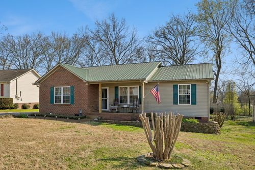 2910 Edge Park Ct, Columbia, TN, 38401-4371 | Card Image