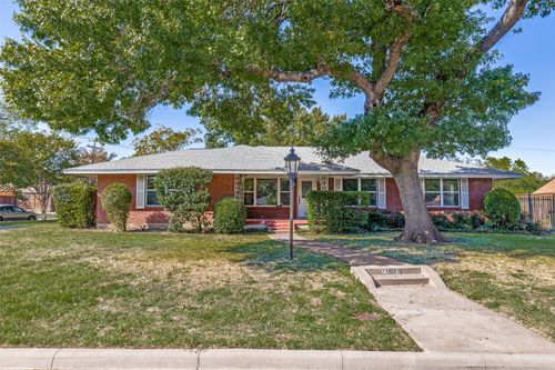 541 Woolsey Dr, Dallas, TX, 75224-1435 | Card Image