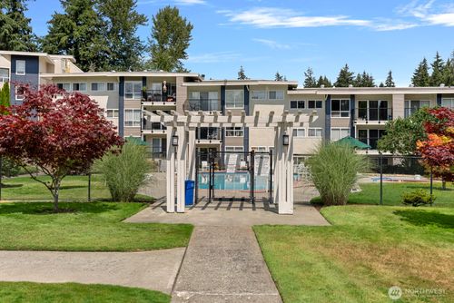 apt-d209-12701 Ne 9th Pl, Bellevue, WA, 98005-3230 | Card Image