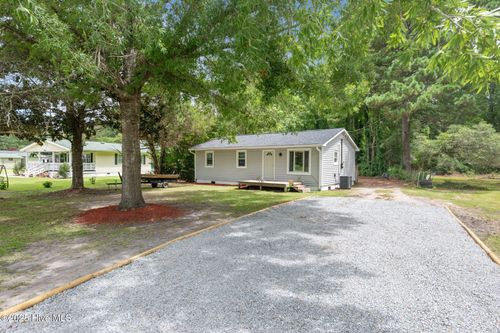 210 Fairview St, Havelock, NC, 28532-2312 | Card Image