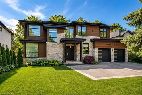 2104 Devon Rd, Oakville, ON, L6J2N2 | Card Image