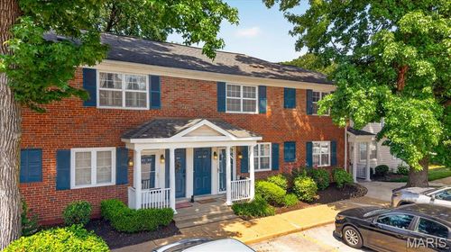 9194 Wrenwood Ln, Brentwood, MO, 63144-1651 | Card Image