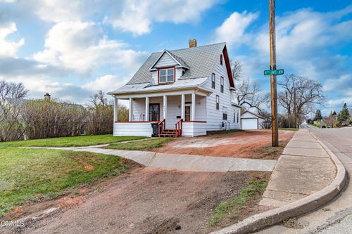 213 8th Avenue Nw, Mandan, ND, 58554 | Card Image