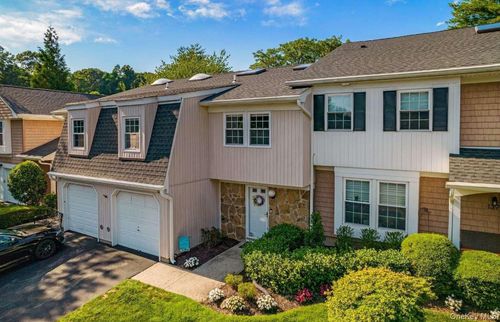 138 The Knl, Syosset, NY, 11791-4310 | Card Image