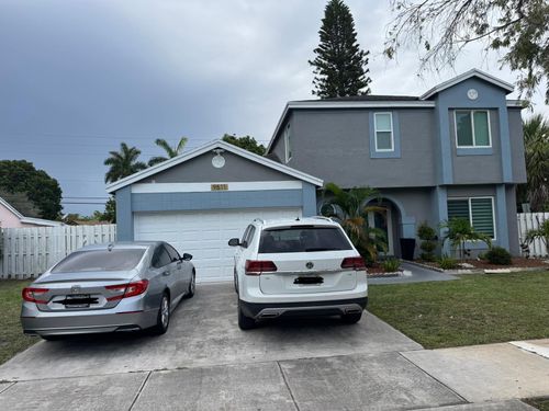 9511 Hudson St, Miramar, FL, 33025-4200 | Card Image