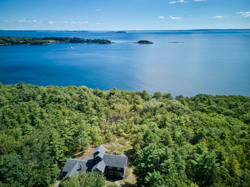 15 Wildwood Ln, Rockport, ME, 04856-4428 | Card Image