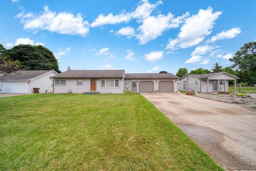 1304 Joseph St, Jackson, MI, 49202-1006 | Card Image