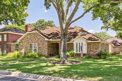 4801 Gaylewood Ct, Arlington, TX, 76017-2133 | Card Image
