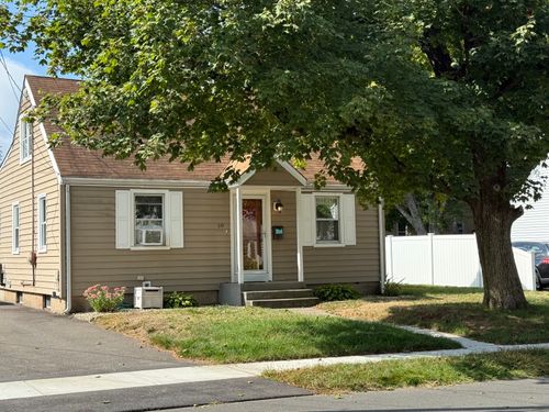 20 Macarthur Rd, Plainville, CT, 06062-2421 | Card Image