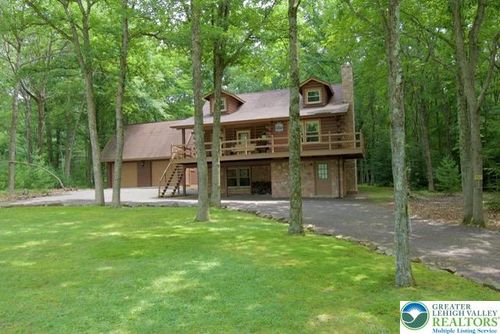 56 Bear Creek Lake Dr, Jim Thorpe, PA, 18229-2813 | Card Image