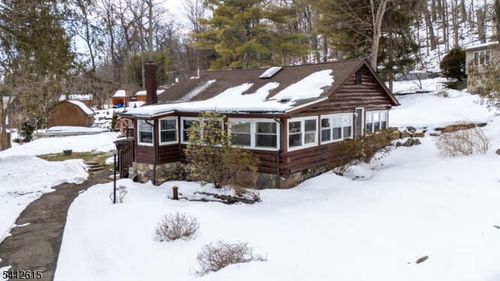 15 Cliff Rd, West Milford, NJ, 07480-1462 | Card Image