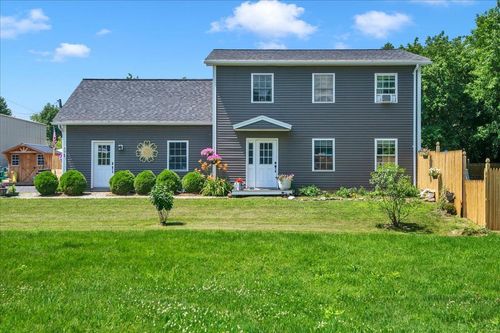 8 Dewey St, Swanton, VT, 05488-1306 | Card Image