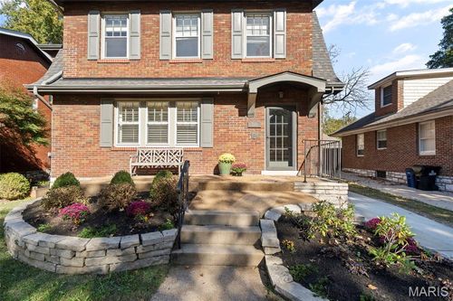 7445 Teasdale Ave, University City, MO, 63130-4056 | Card Image