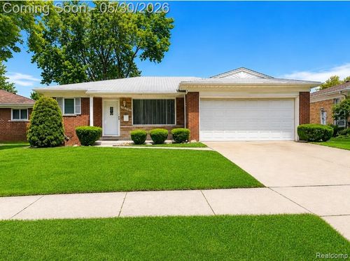 13051 Burgundy Ave, Warren, MI, 48089-1311 | Card Image