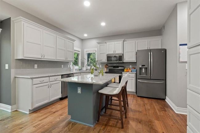 4610 Aminda St, House other with 4 bedrooms, 4 bathrooms and null parking in Shawnee KS | Image 9