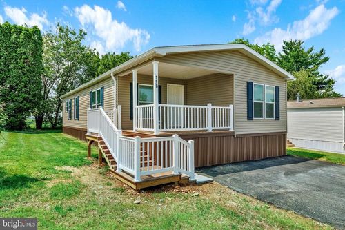 116 Carbridge Rd W, STEWARTSTOWN, PA, 17363-8813 | Card Image