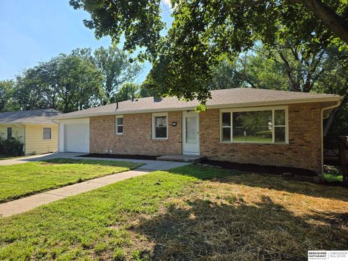 122 Hillside Dr, Bellevue, NE, 68005-3619 | Card Image