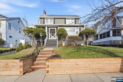 9 Harvard Ter, West Orange, NJ, 07052-4406 | Card Image