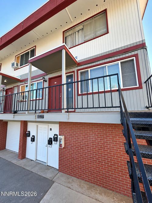 3271 Gypsum Rd, Reno, NV, 89503-1202 | Card Image