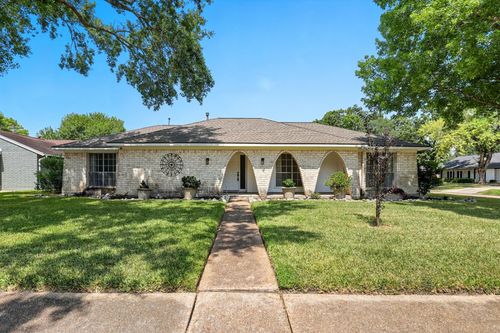 5418 Long Creek Ln, Houston, TX, 77088-4407 | Card Image