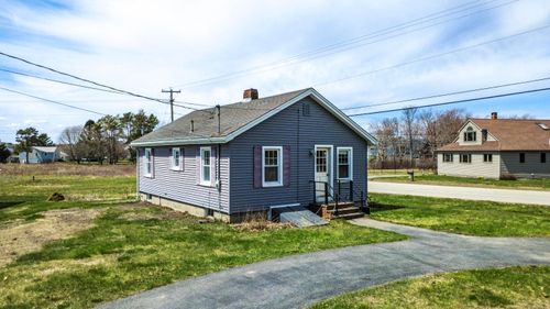 60 Richmond Terrace, Cape Elizabeth, ME, 04107 | Card Image